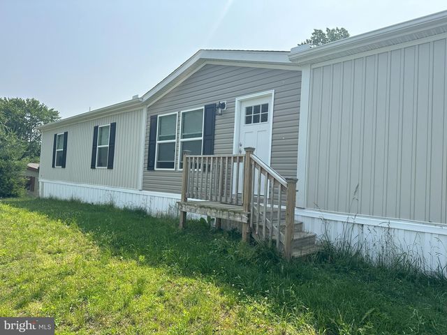 8 Forest Ln, New Providence, PA 17560