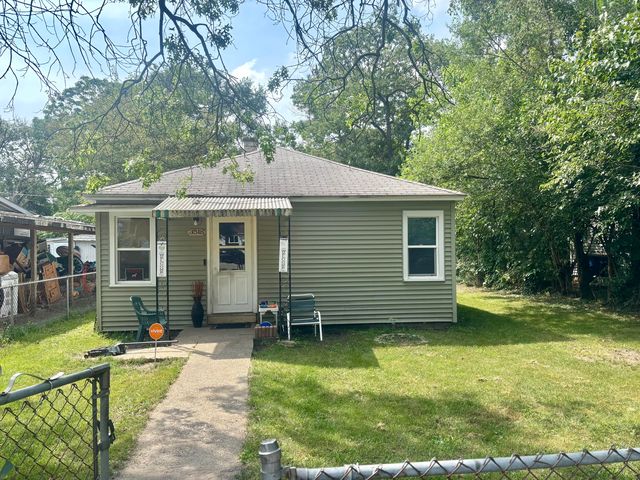 3518 Minnesota St, Lake Station, IN 46405