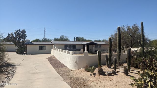 1641 W  Placita Barranca, Tucson, AZ 85704
