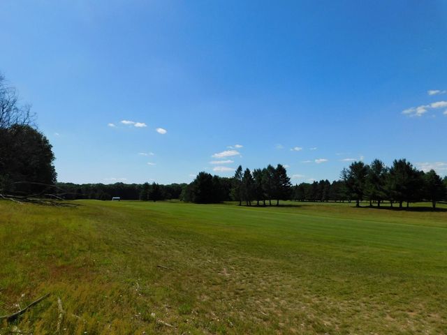 Golf Ridge Cir  #95, Montello, WI 53949
