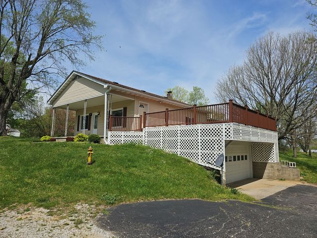 5281 E  Franklin St, Bowling Green, IN 47833