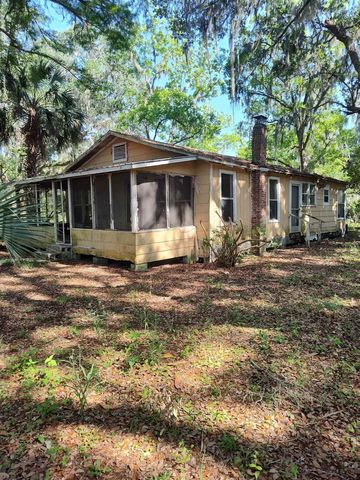 1618 Golf Course Rd, Perry, FL 32348