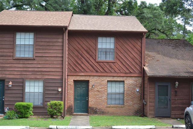 1290 High Rd, Tallahassee, FL 32304