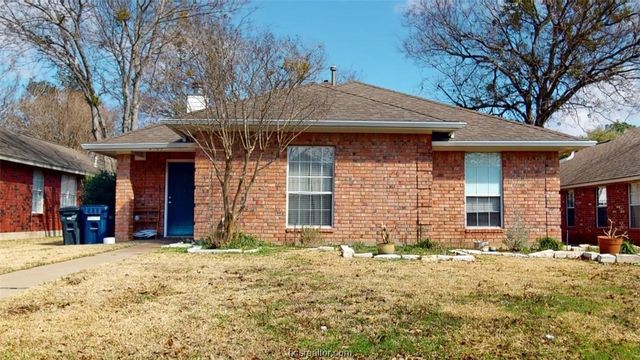 2309 Carnation Ct, College Station, TX 77840