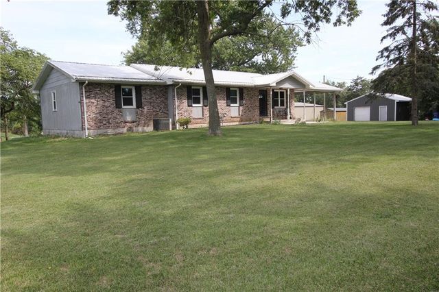 200 Independence Ave, Tipton, MO 65081