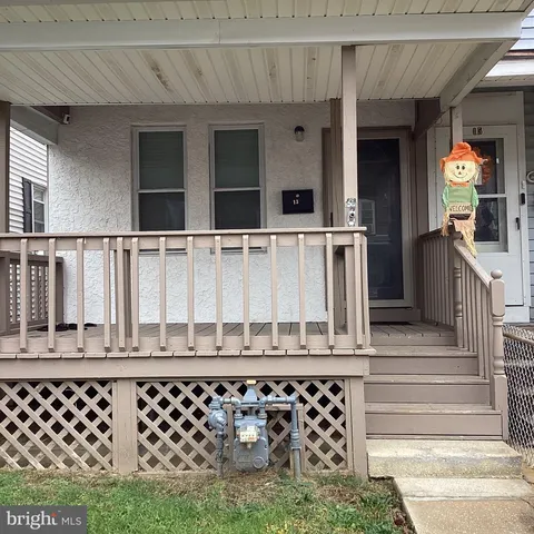 13 W  8th St, Marcus Hook, PA 19061