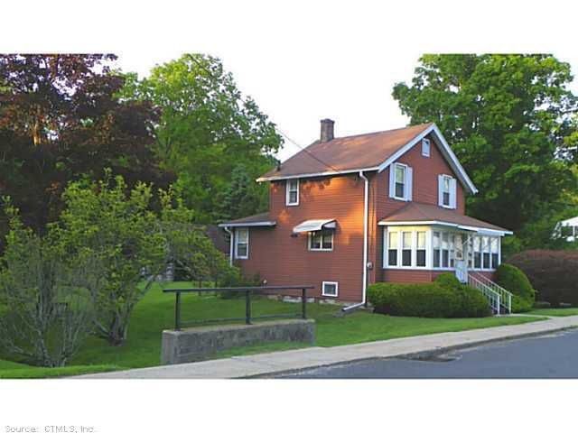 14 Pease St, Canaan, CT 06018
