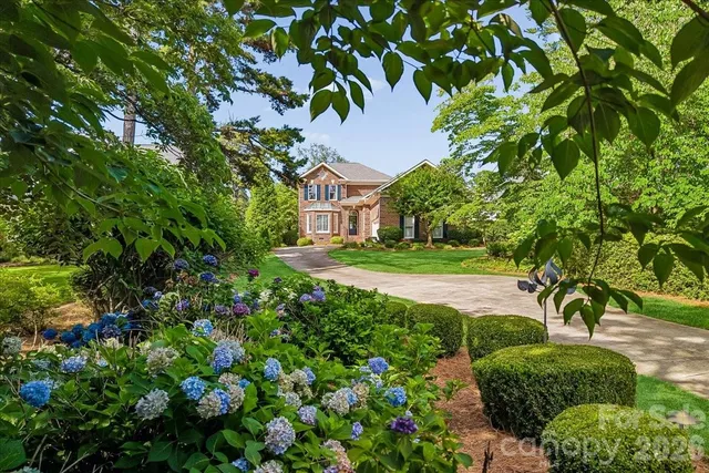 17229 Green Dolphin Ln, Cornelius, NC 28031