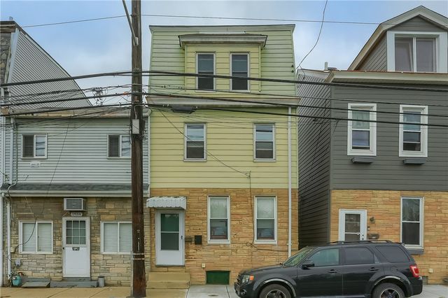 1936 Lowrie St, Pittsburgh, PA 15212
