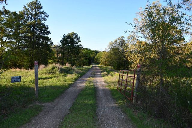 30716 State Highway 63, Muse, OK 74949