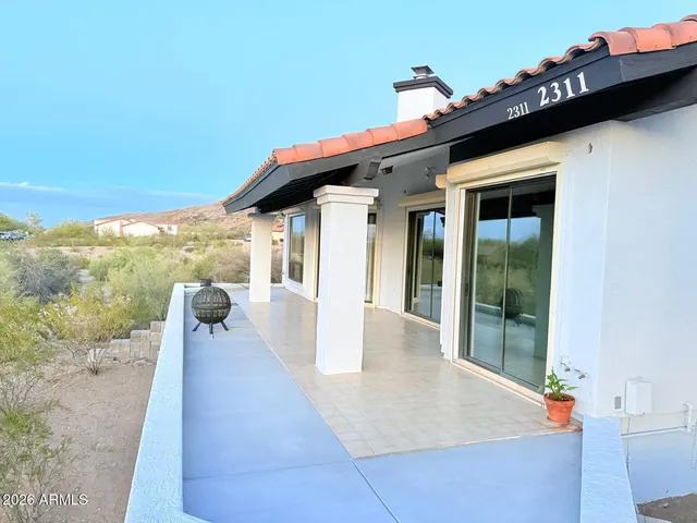 2311 E EUCLID Avenue, Phoenix, AZ 85042