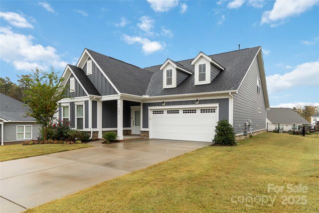 909 Kayla Ct, Matthews, NC 28104