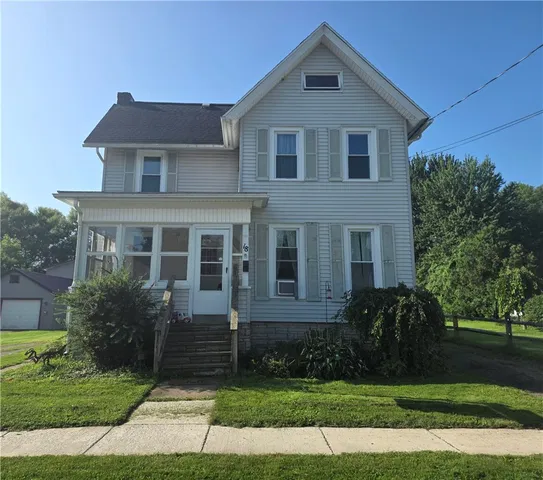 18 E  Union St, Holley, NY 14470