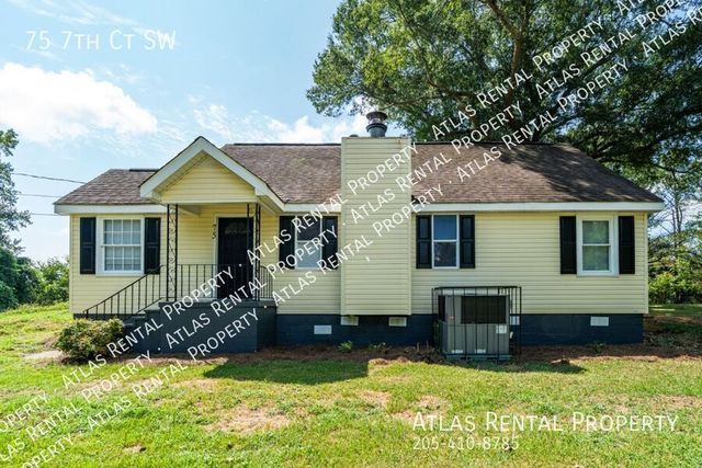 75 7th Ct SW, Graysville, AL 35073