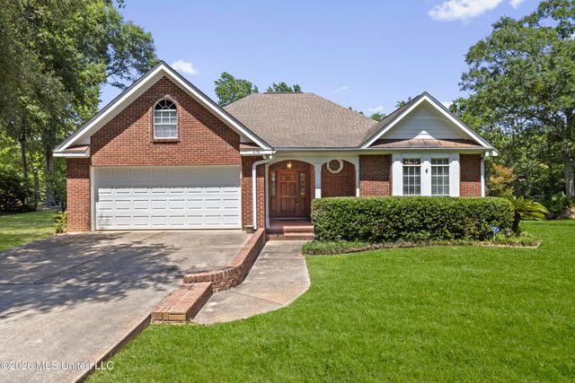 376 Lakeview Blvd, Biloxi, MS 39531