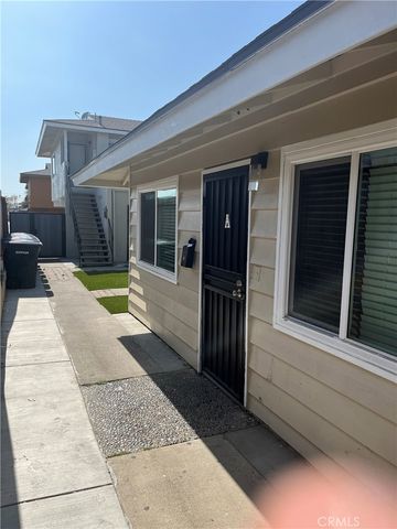 802 N  Glassell St, Orange, CA 92867