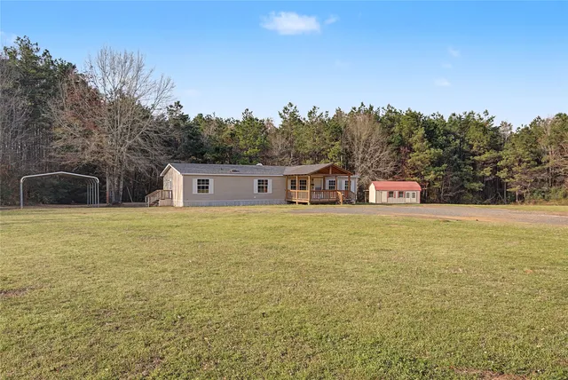428 Cash Blackmon Rd, Logansport, LA 71049