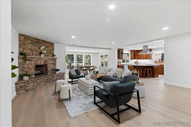 16902 Via De Santa Fe #12, Rancho Santa Fe, CA 92091