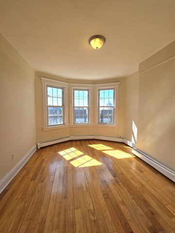 130 Stegman St #2, Jersey City, NJ 07305