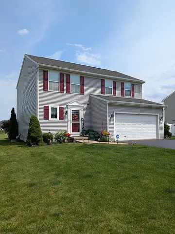 6369 Ward Rd, Sanborn, NY 14132