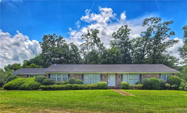 436 State Highway 61 S, Greensboro, AL 36744