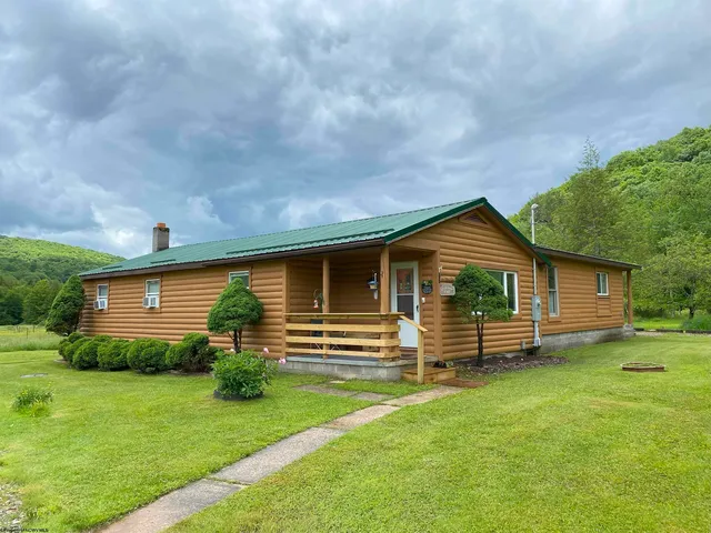8705 Glady Fork Rd, Glady, WV 26268