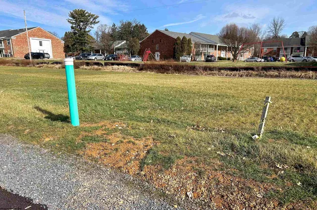 204 Napoli Ln, Morgantown, WV 26505
