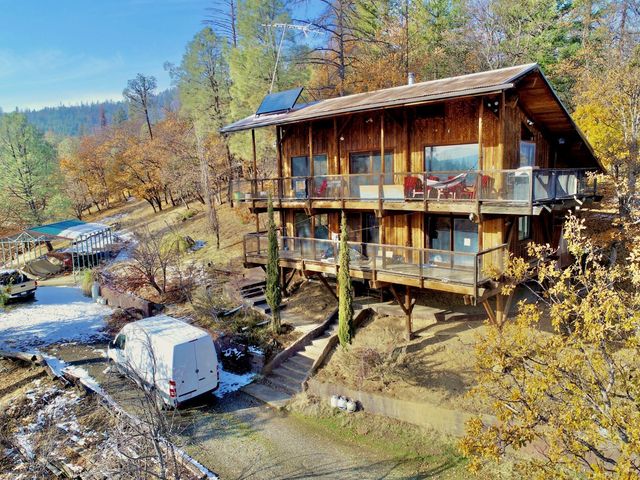 48 Rocky Rd, Hayfork, CA 96041