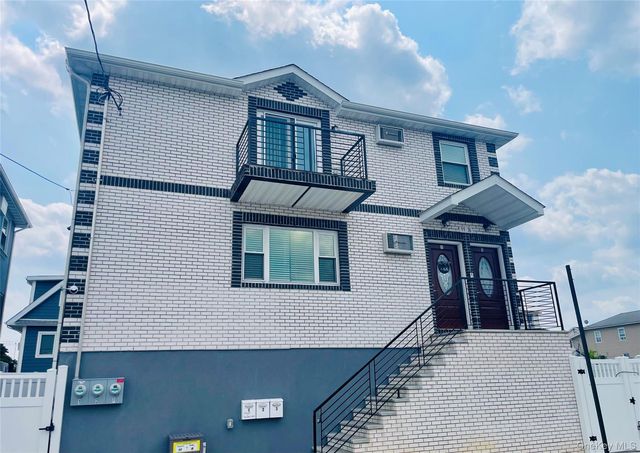 9976 164th Ave #3, Howard Beach, NY 11414