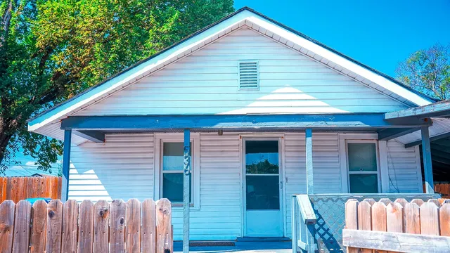 536 S  38th West Ave, Tulsa, OK 74127