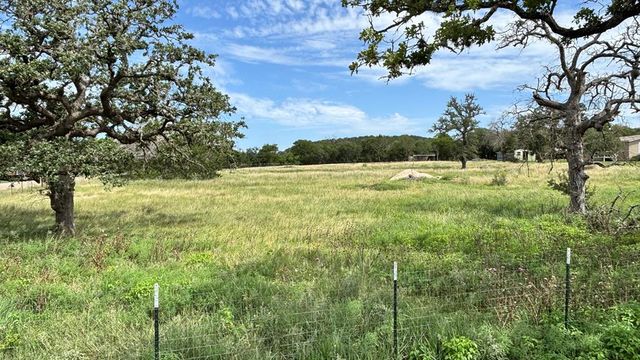371 Camino Real Rd S, Kerrville, TX 78028