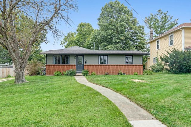 805 Walnut St, Traer, IA 50675