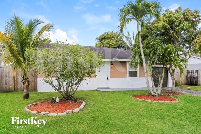 8170 SW 6th Ct, Pompano Beach, FL 33068