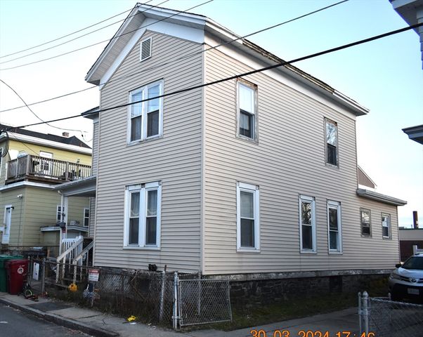 10 Shedd St, Lowell, MA 01850