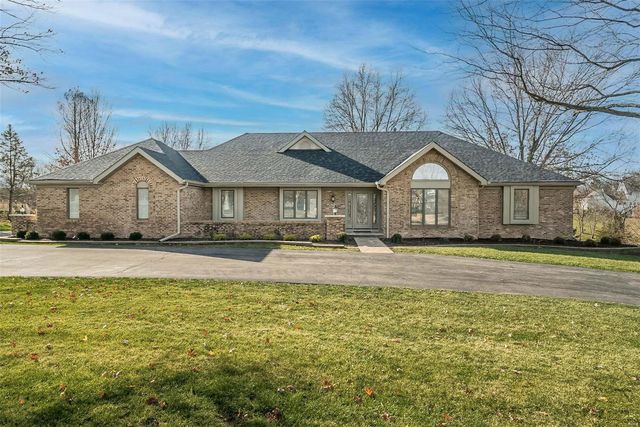 2043 Kehrs Mill Rd, Chesterfield, MO 63005