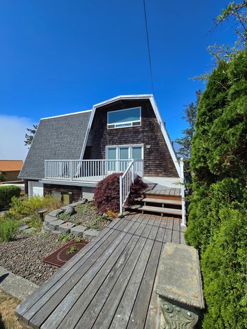 1020 2nd St, Tillamook, OR 97141