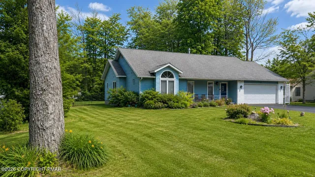 3209 Evergreen Cir, Tobyhanna, PA 18466