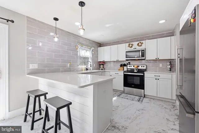 16 Skeet Rd, Medford, NJ 08055