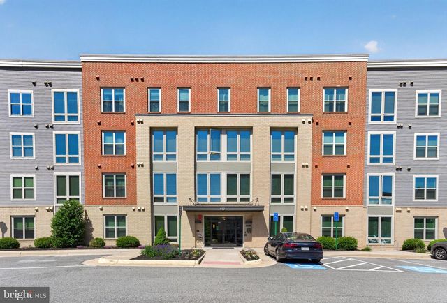 6104 Fairview Farm Dr #307, Alexandria, VA 22315