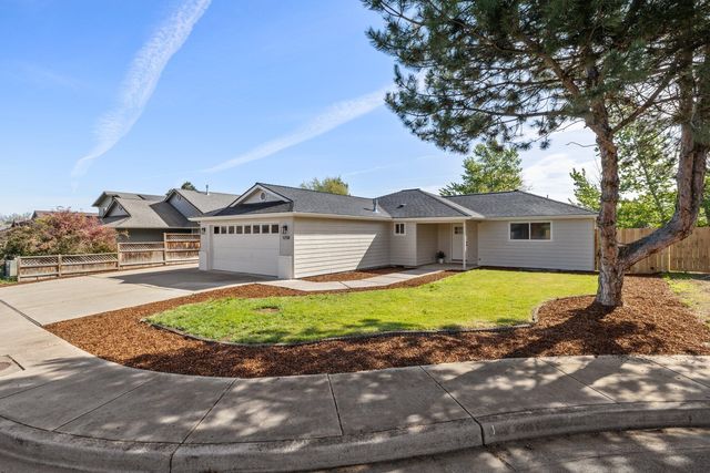 1258 Looking Glass Way, Central Pt, OR 97502