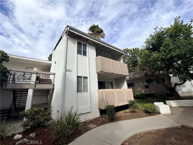 1661 Neil Armstrong St #242, Montebello, CA 90640