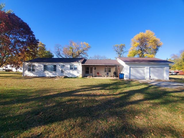 209 W  Quincy St, Lewistown, MO 63452
