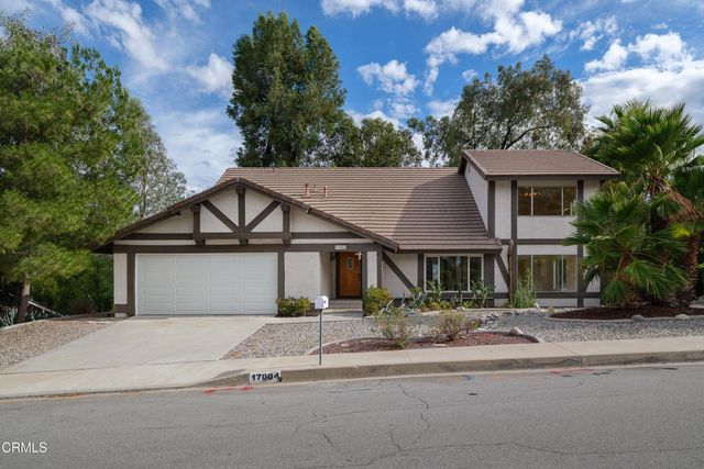 17004 Canvas St, Santa Clarita, CA 91387
