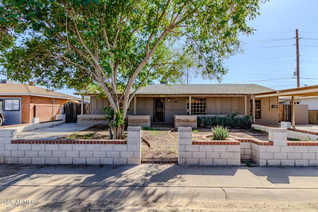 4733 W CRITTENDEN Lane, Phoenix, AZ 85031