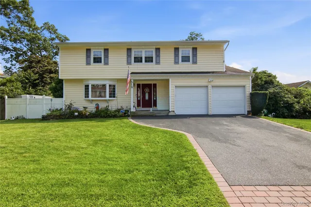 22 Clymer Street, Port Jefferson Station, NY 11776
