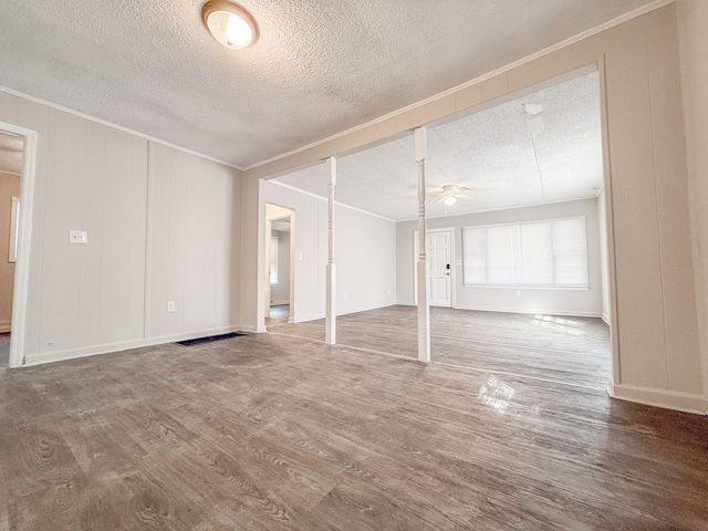 2203 Eleanor Dr, North Charleston, SC 29406