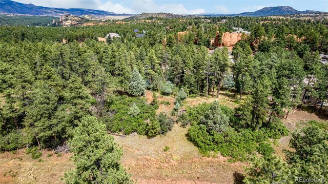 8160 Bannock Dr, Larkspur, CO 80118