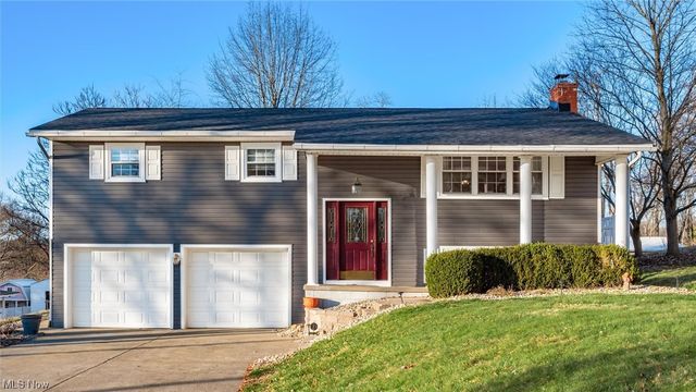 875 Orchard Hill Rd, Zanesville, OH 43701