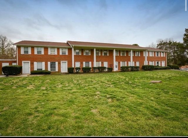 1307 W  Meadowview Rd #1, Greensboro, NC 27403