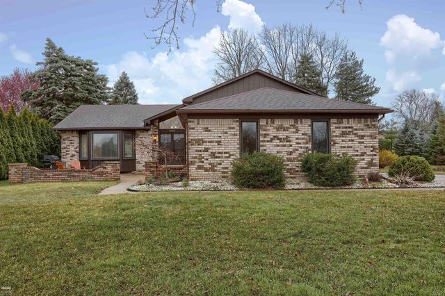 12290 Cone Dr, Shelby Township, MI 48315